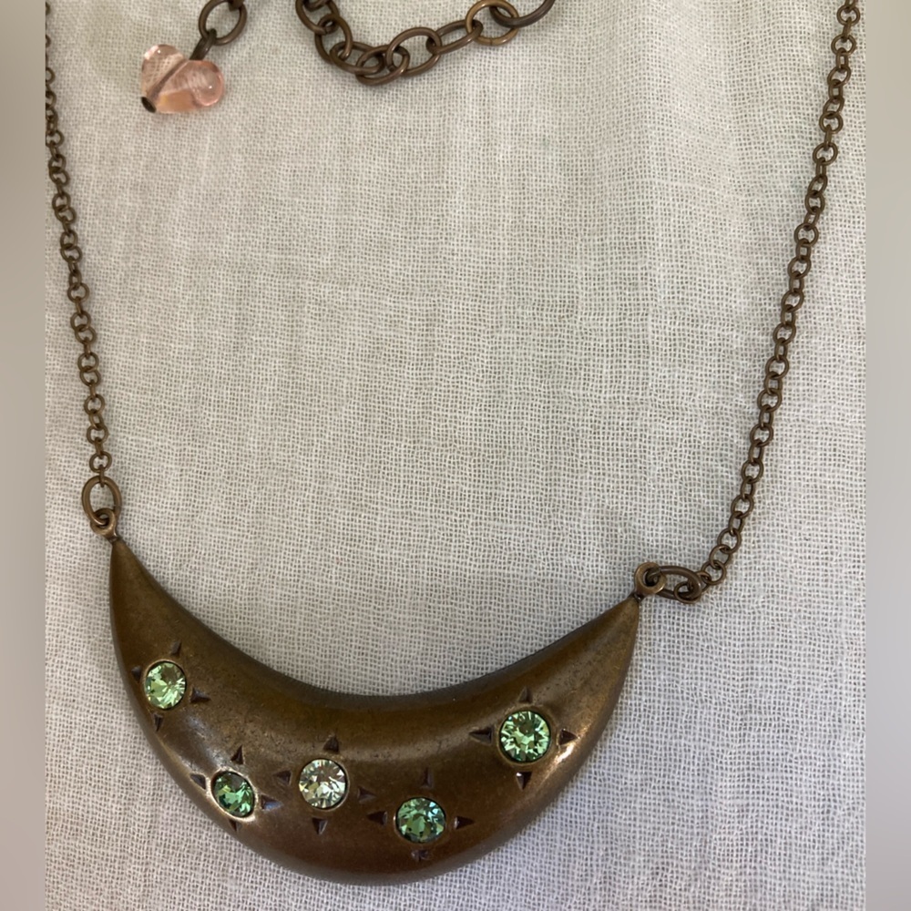 Sabika Pendant Necklace with Crystals